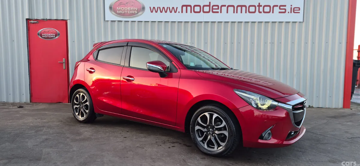 Mazda Demio Hatchback, Diesel, 2015, Red