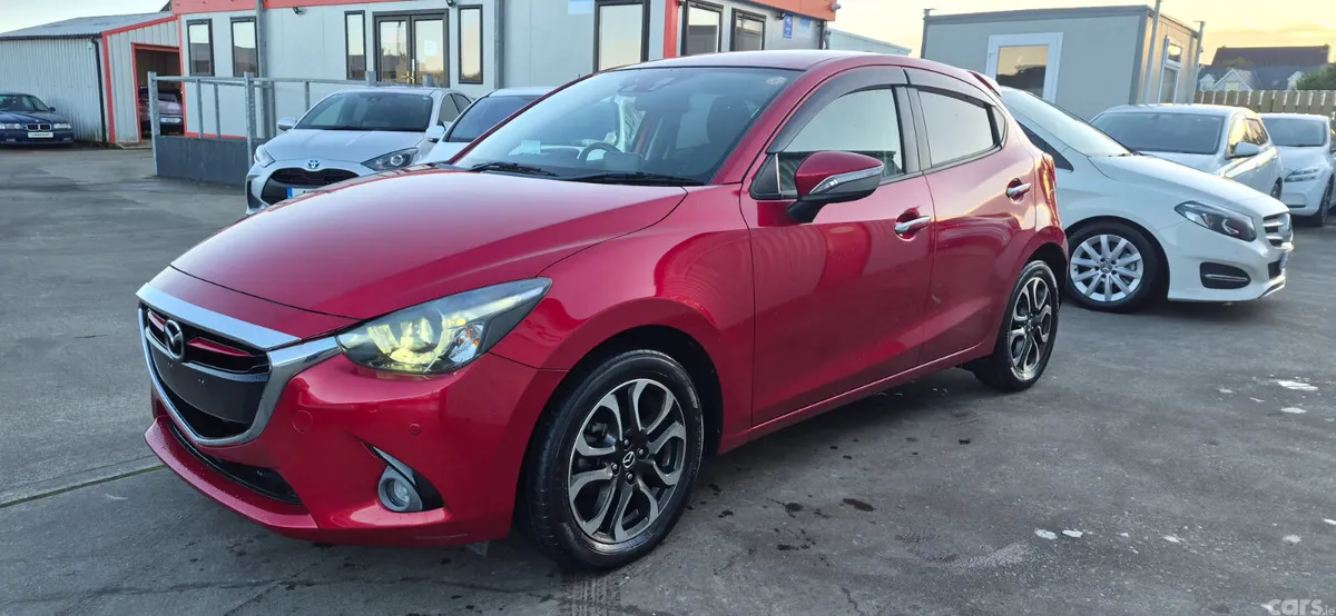 Mazda Demio Hatchback, Diesel, 2015, Red