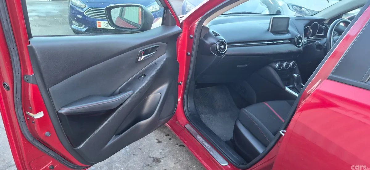 Mazda Demio Hatchback, Diesel, 2015, Red