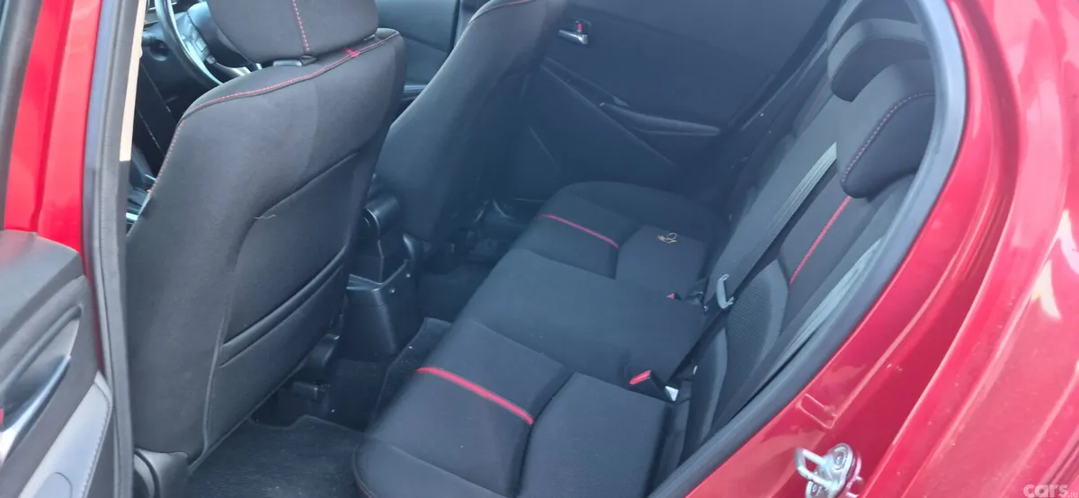 Mazda Demio Hatchback, Diesel, 2015, Red