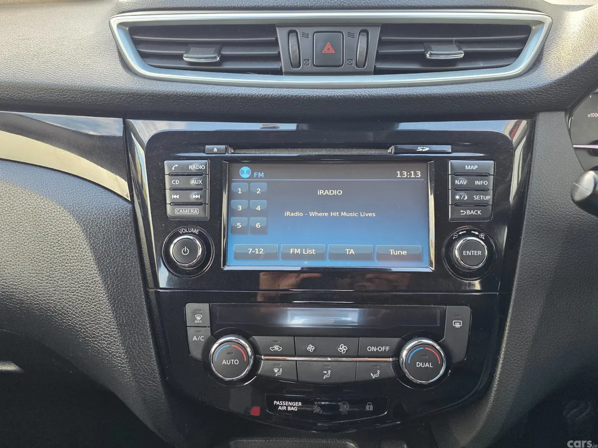 Nissan Qashqai Hatchback, Diesel, 2018, Silver