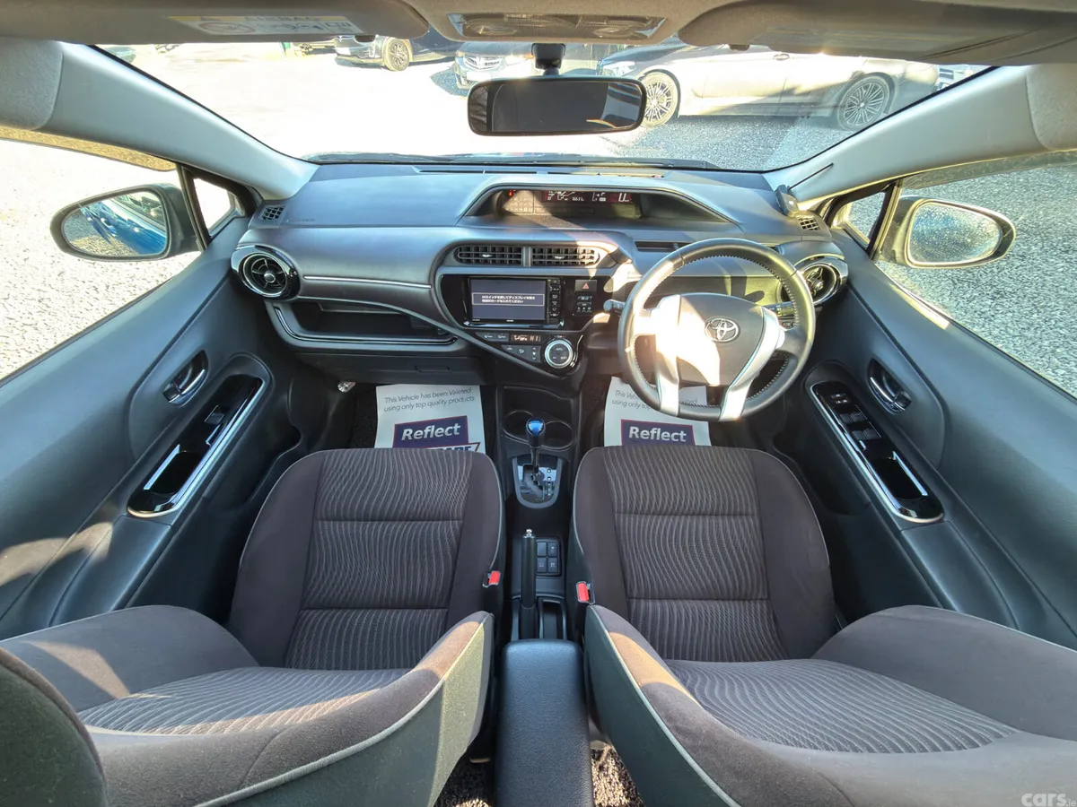 Toyota Aqua Hatchback, Petrol Hybrid, 2015, Blue