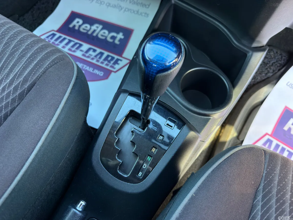 Toyota Aqua Hatchback, Petrol Hybrid, 2015, Blue