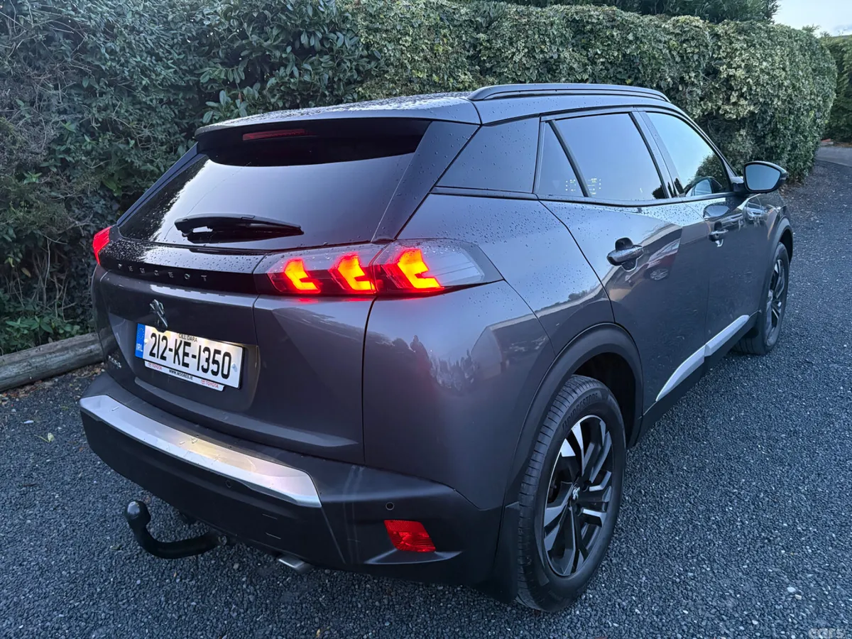 Peugeot 2008 MPV, Diesel, 2021, Grey