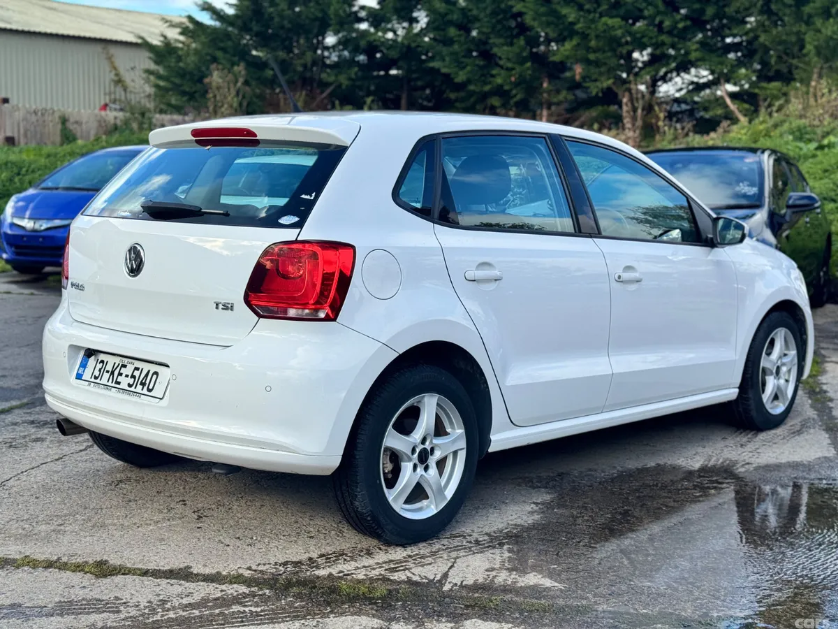 Volkswagen Polo Hatchback, Petrol, 2013, White