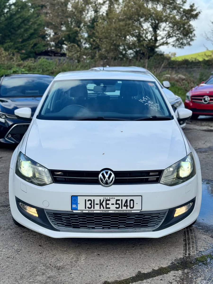 Volkswagen Polo Hatchback, Petrol, 2013, White