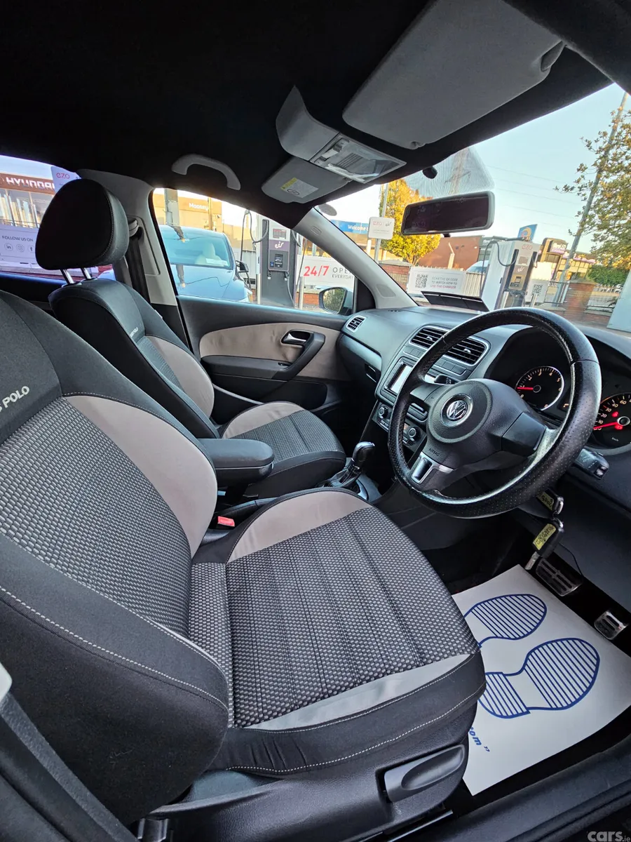 Volkswagen Polo Hatchback, Petrol, 2012, Black