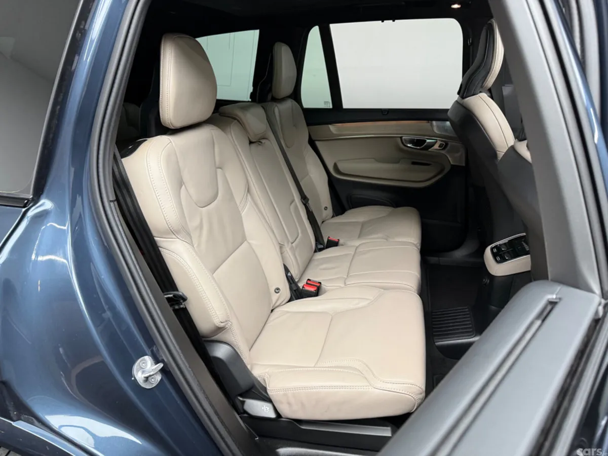 Volvo XC90 SUV, Petrol Plug-in Hybrid, 2025, Blue