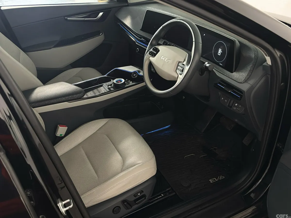 Kia EV6 MPV, Electric, 2023, Black