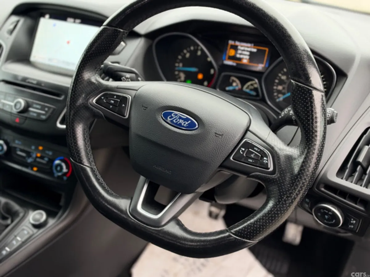 Ford Focus Hatchback, Diesel, 2017, Blue