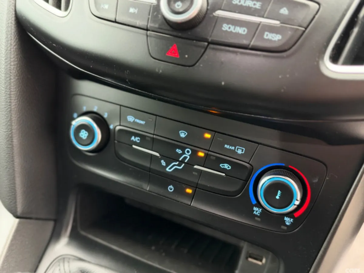 Ford Focus Hatchback, Diesel, 2017, Blue