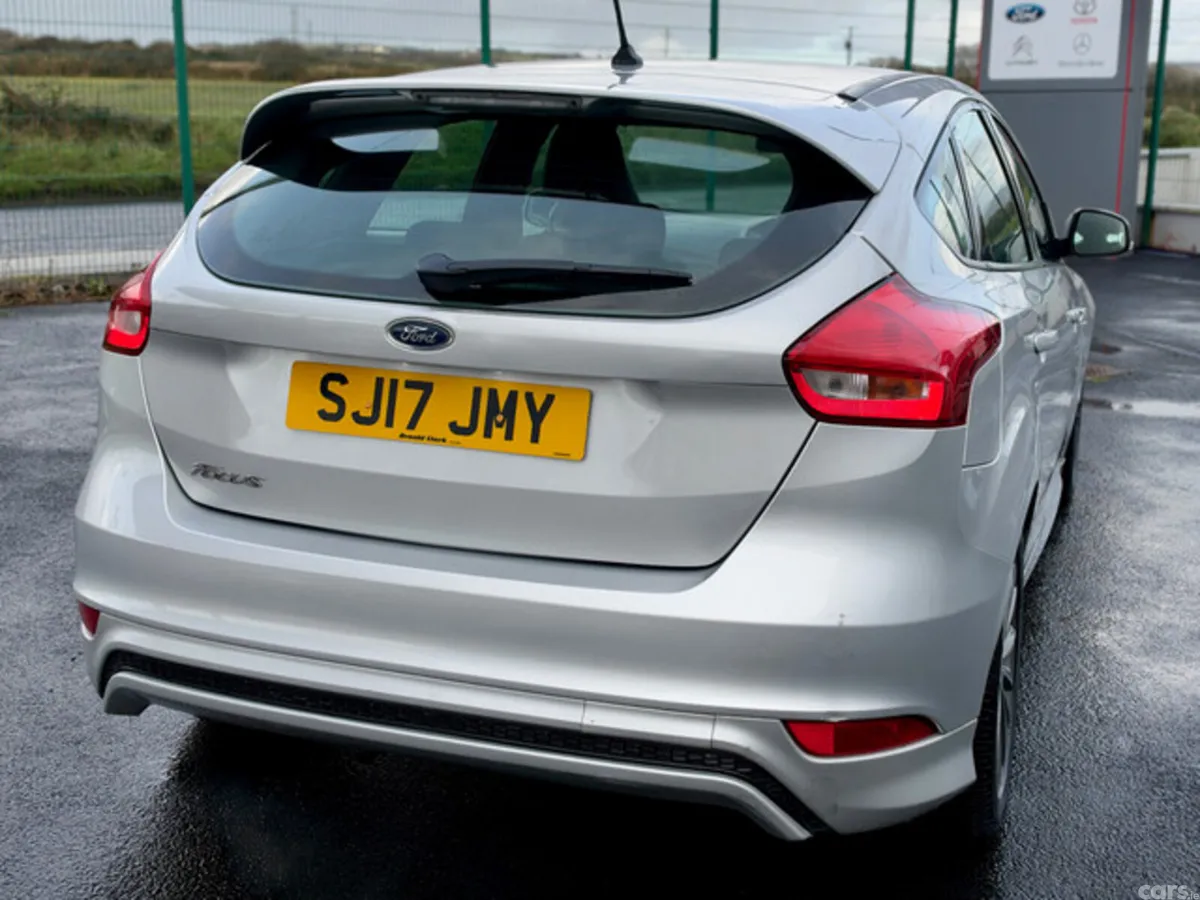 Ford Focus Hatchback, Diesel, 2017, Silver