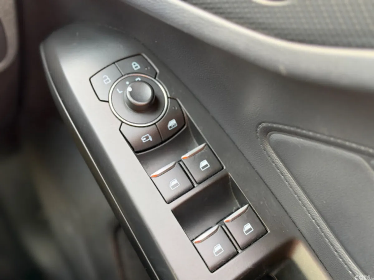 Ford Focus Hatchback, Diesel, 2022, Grey