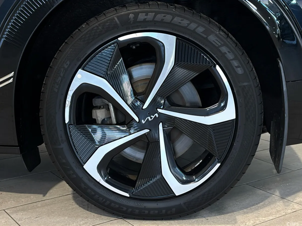 Kia EV6 MPV, Electric, 2024, Blue
