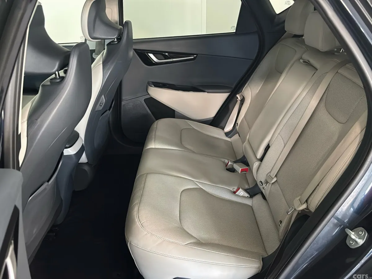Kia EV6 MPV, Electric, 2024, Blue