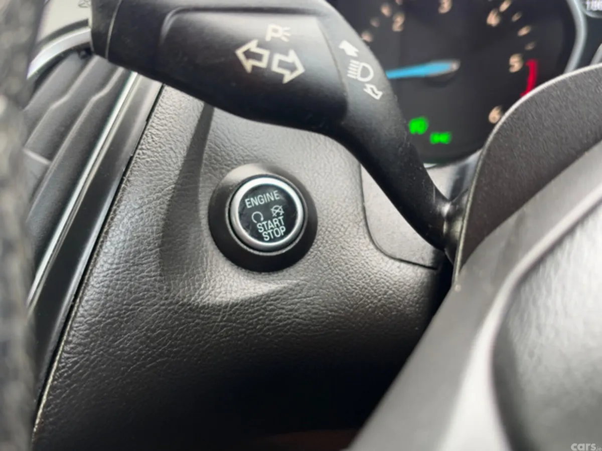 Ford Focus Hatchback, Diesel, 2017, Silver