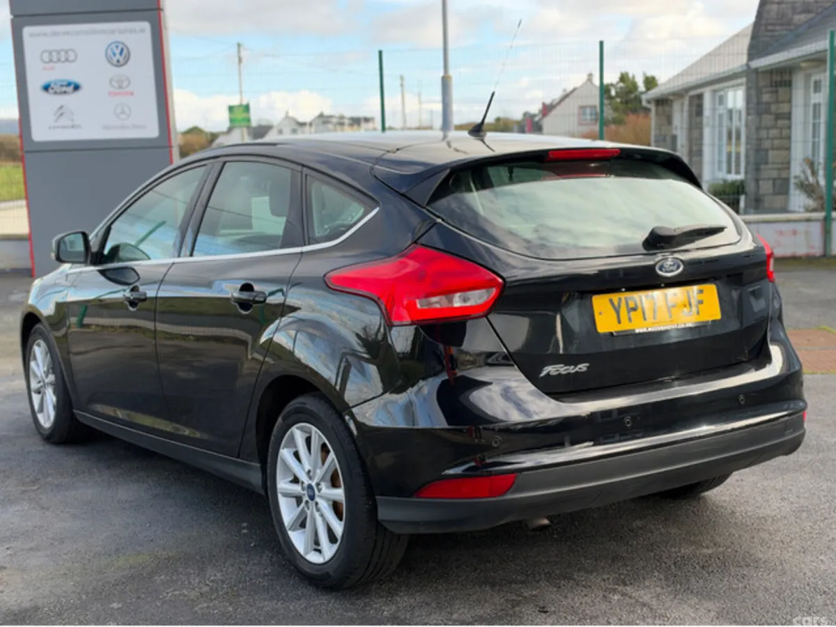 Ford Focus Hatchback, Diesel, 2017, Black