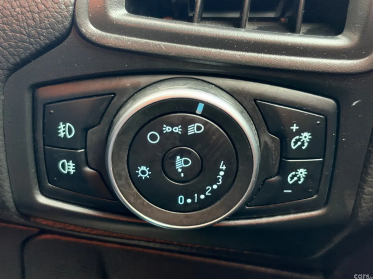 Ford Focus Hatchback, Diesel, 2017, Silver