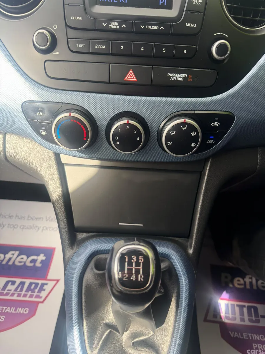 Hyundai i10 Hatchback, Petrol, 2017, White