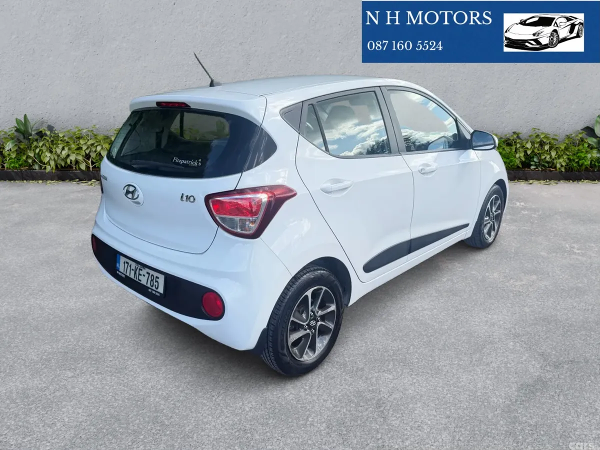 Hyundai i10 Hatchback, Petrol, 2017, White