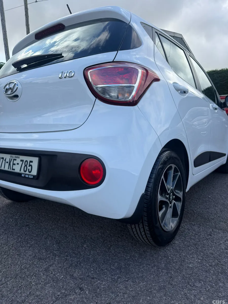 Hyundai i10 Hatchback, Petrol, 2017, White