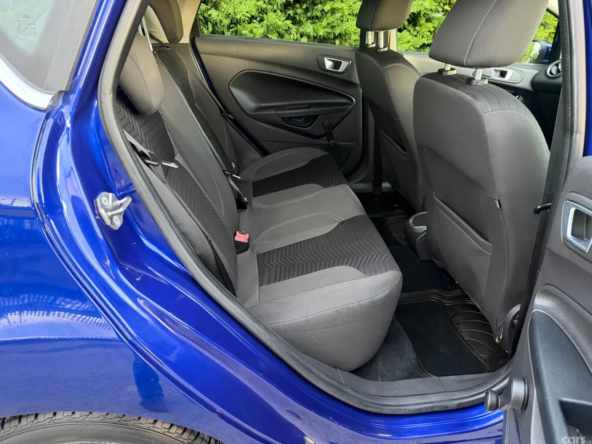 Ford Fiesta Hatchback, Petrol, 2015, Blue