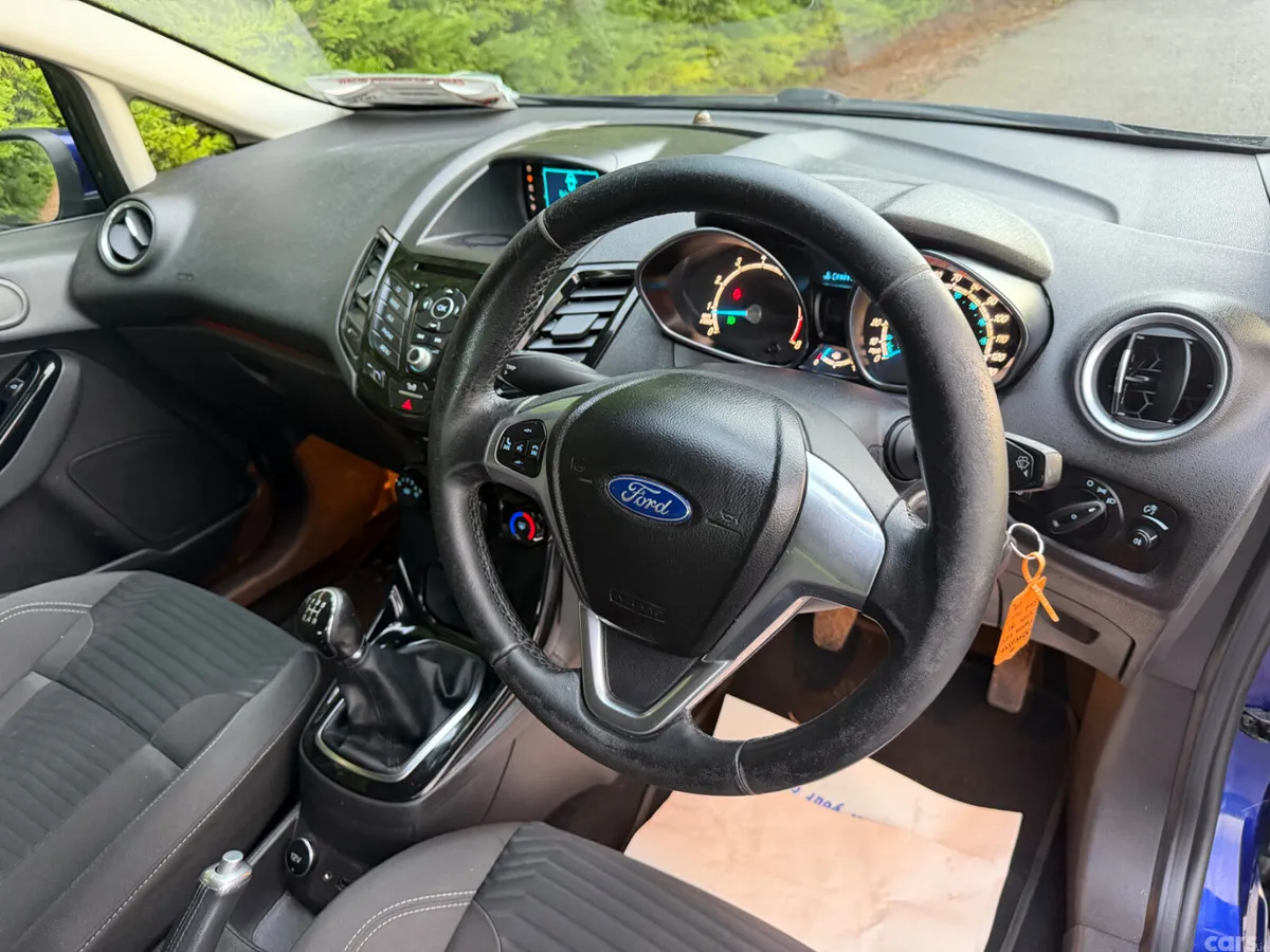 Ford Fiesta Hatchback, Petrol, 2015, Blue