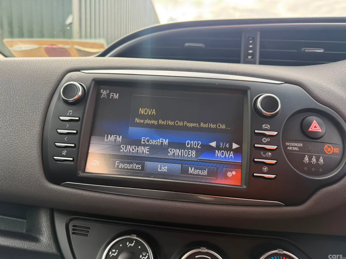 Toyota Yaris MPV, Petrol, 2019, Grey