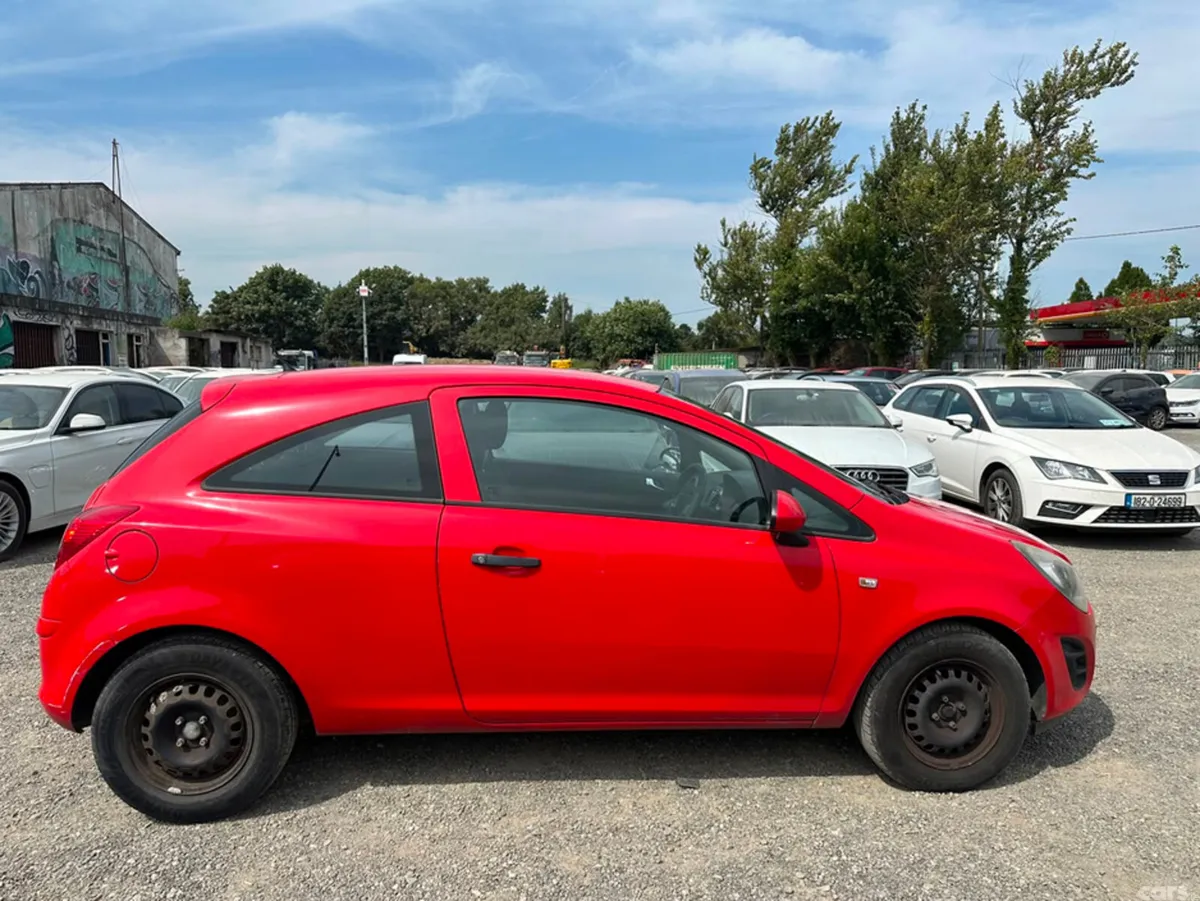 Opel Corsa Hatchback, Petrol, 2024, Red