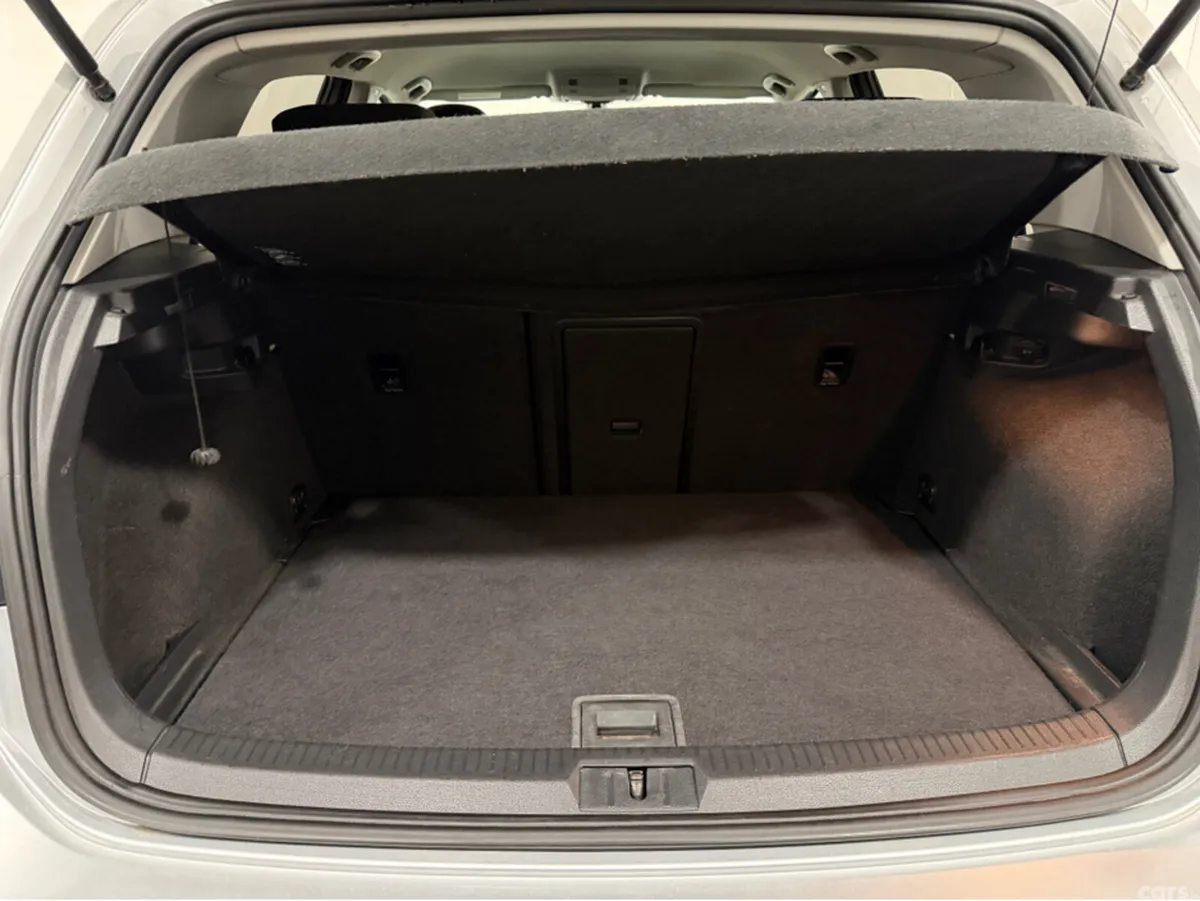 Volkswagen Golf Hatchback, Diesel, 2013, Silver