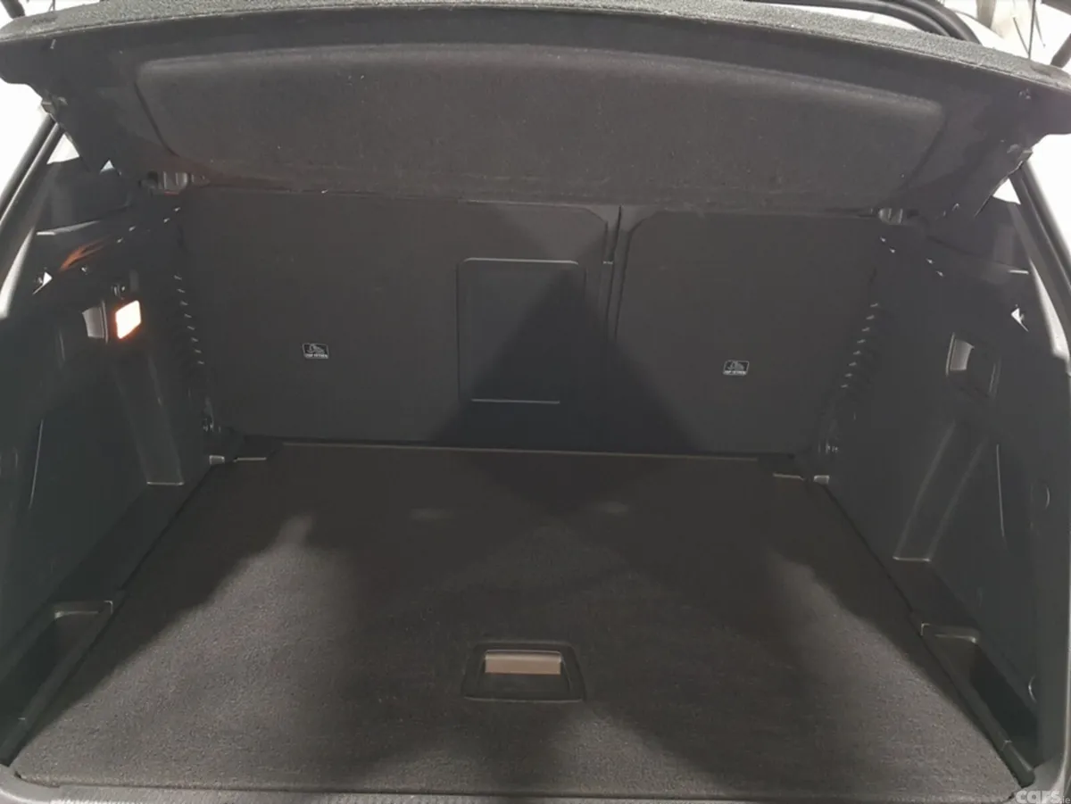 Peugeot 3008 MPV, Diesel, 2019, Grey