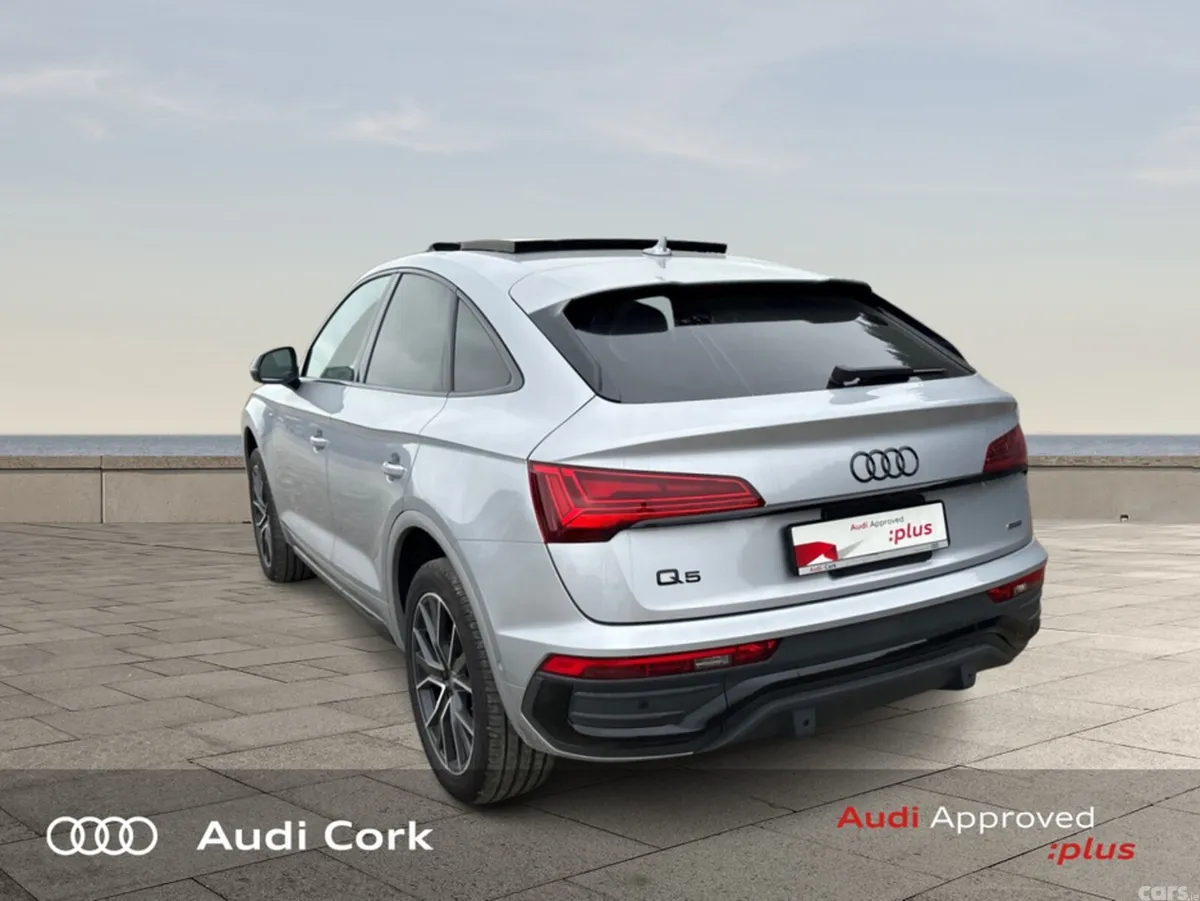 Audi Q5 Hatchback, Diesel, 2025, Silver