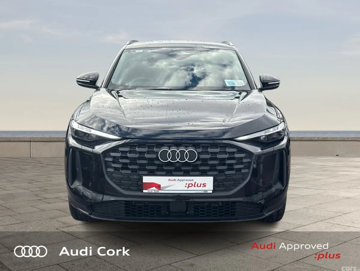 Audi Q5 Hatchback, Diesel, 2025, 
