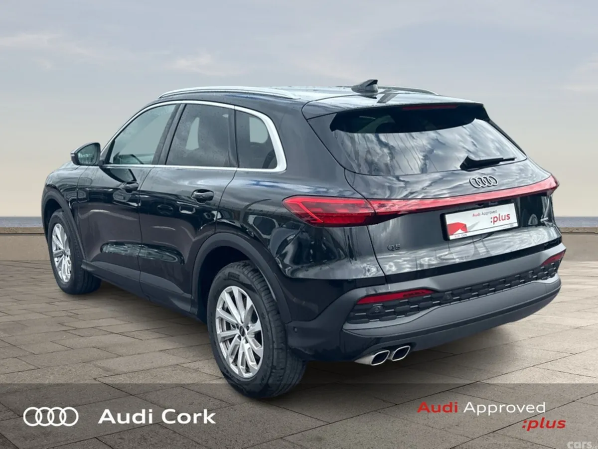 Audi Q5 Hatchback, Diesel, 2025, 