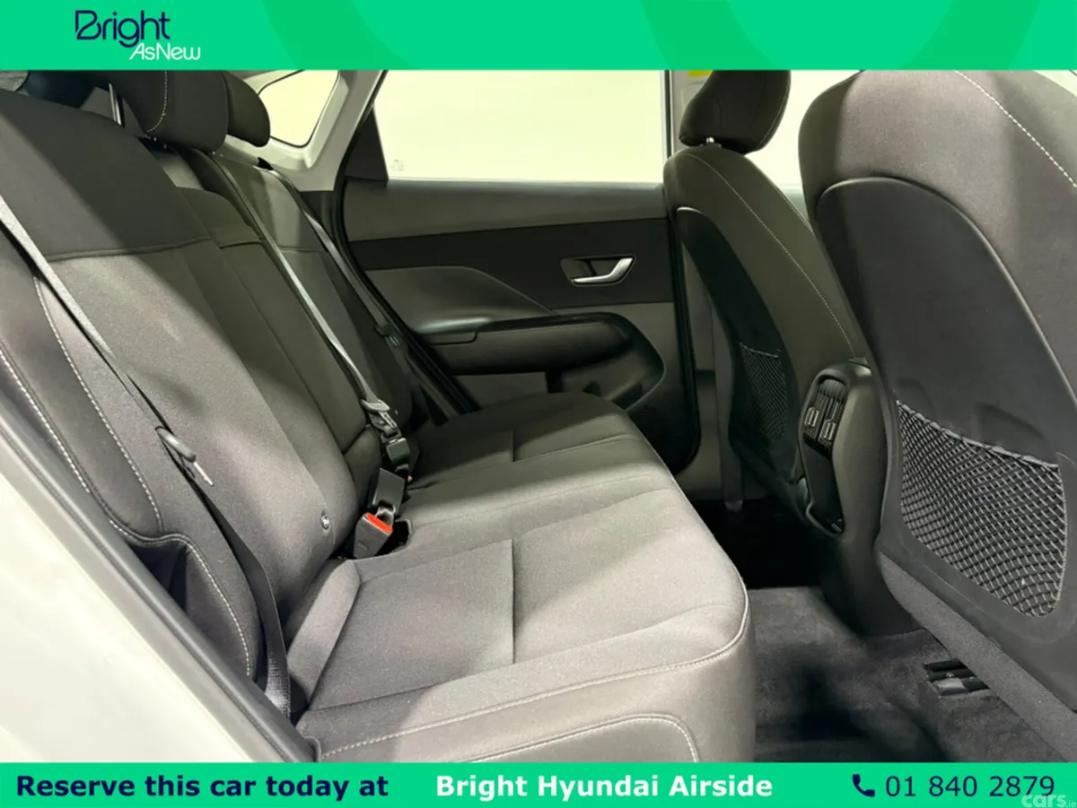 Hyundai KONA MPV, Petrol Hybrid, 2026, White