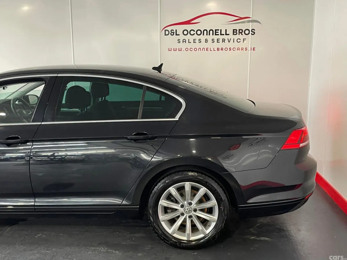 Volkswagen Passat Saloon, Diesel, 2020, Black