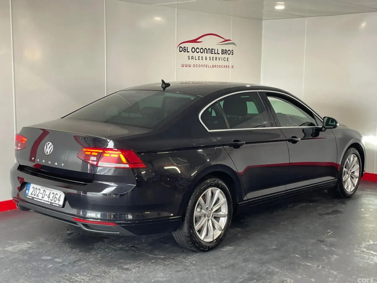 Volkswagen Passat Saloon, Diesel, 2020, Black