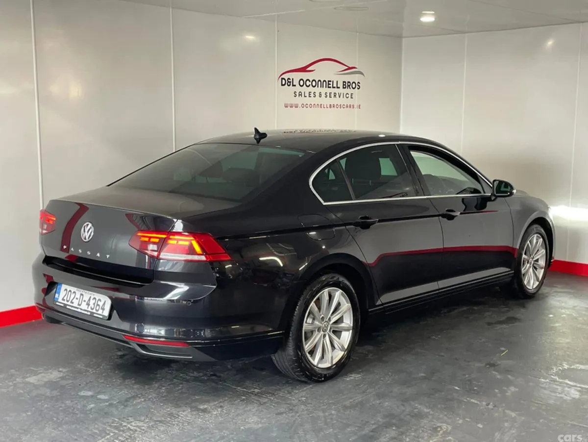 Volkswagen Passat Saloon, Diesel, 2020, Black