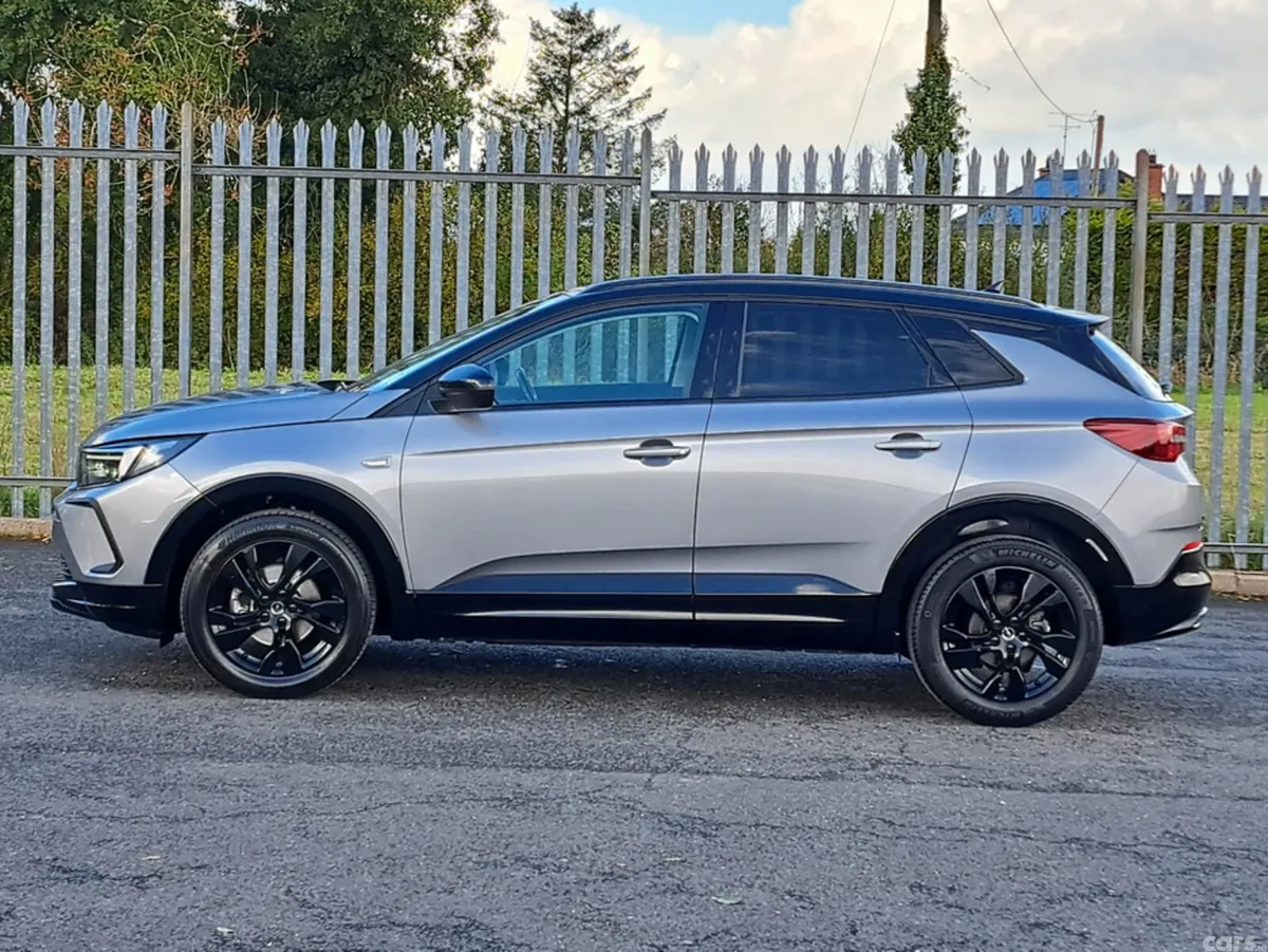 Opel Grandland SUV, Diesel, 2023, Grey