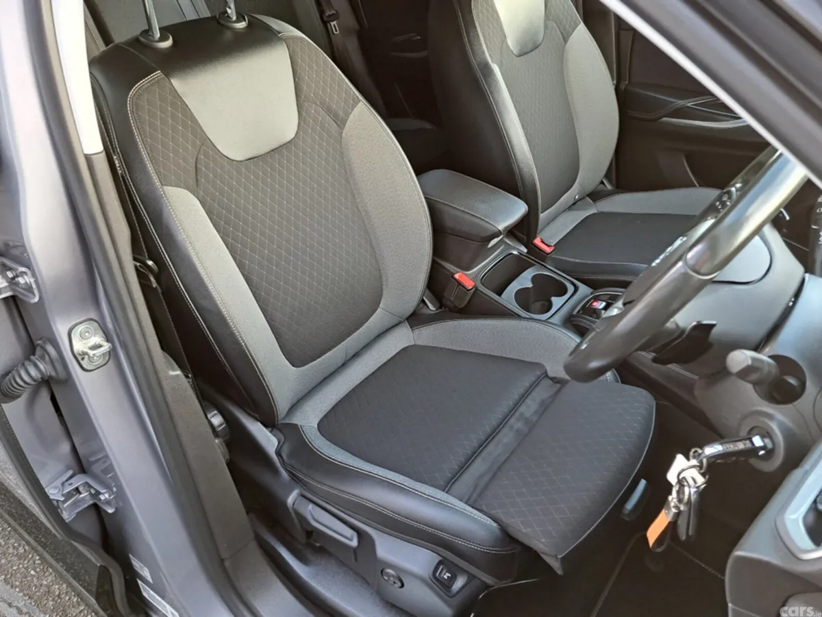 Opel Grandland SUV, Diesel, 2023, Grey