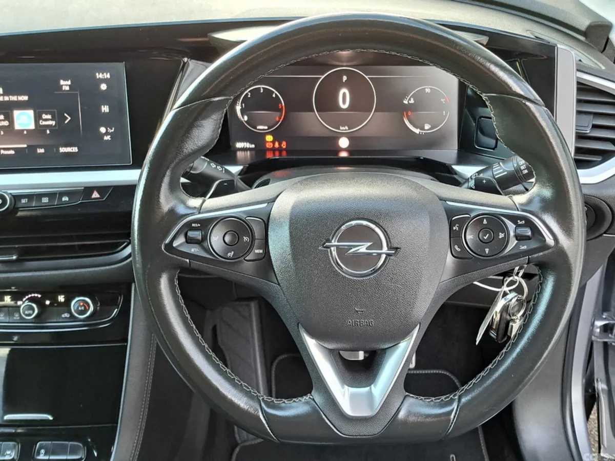 Opel Grandland SUV, Diesel, 2023, Grey