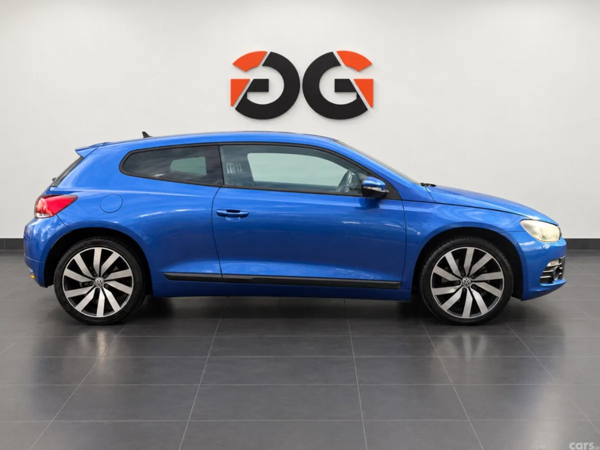 Volkswagen Scirocco Coupe, Petrol, 2013, Blue