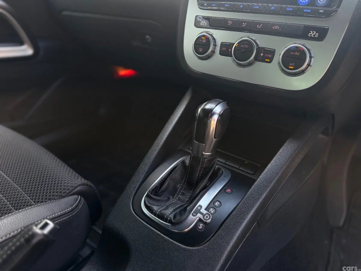 Volkswagen Scirocco Coupe, Petrol, 2013, Blue