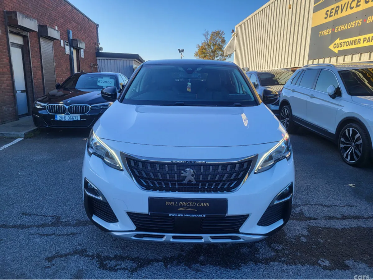 Peugeot 3008 Hatchback, Petrol, 2017, White