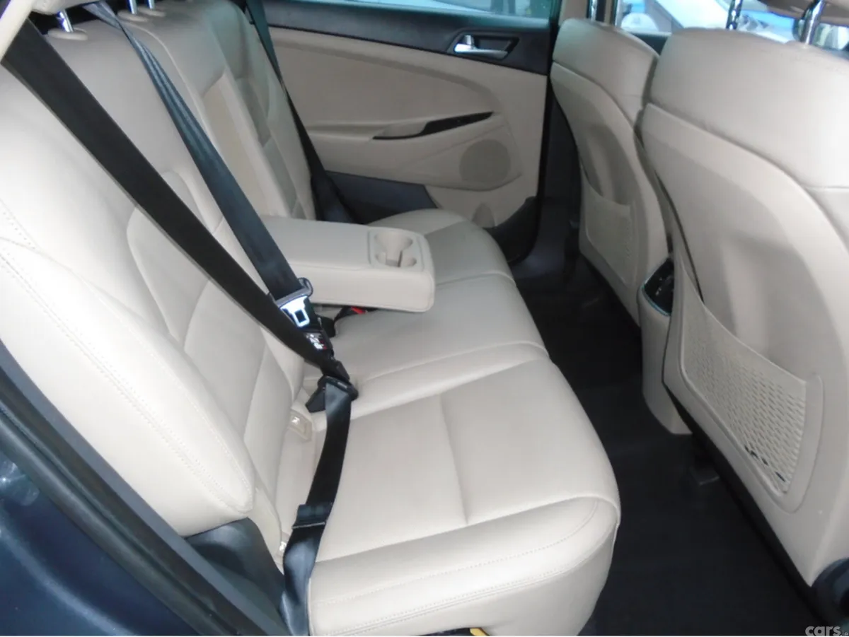 Hyundai Tucson MPV, Diesel, 2017, Grey