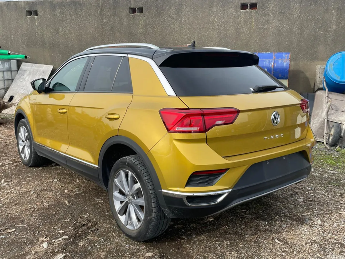 Volkswagen T-Roc Hatchback, Diesel, 2020, Gold