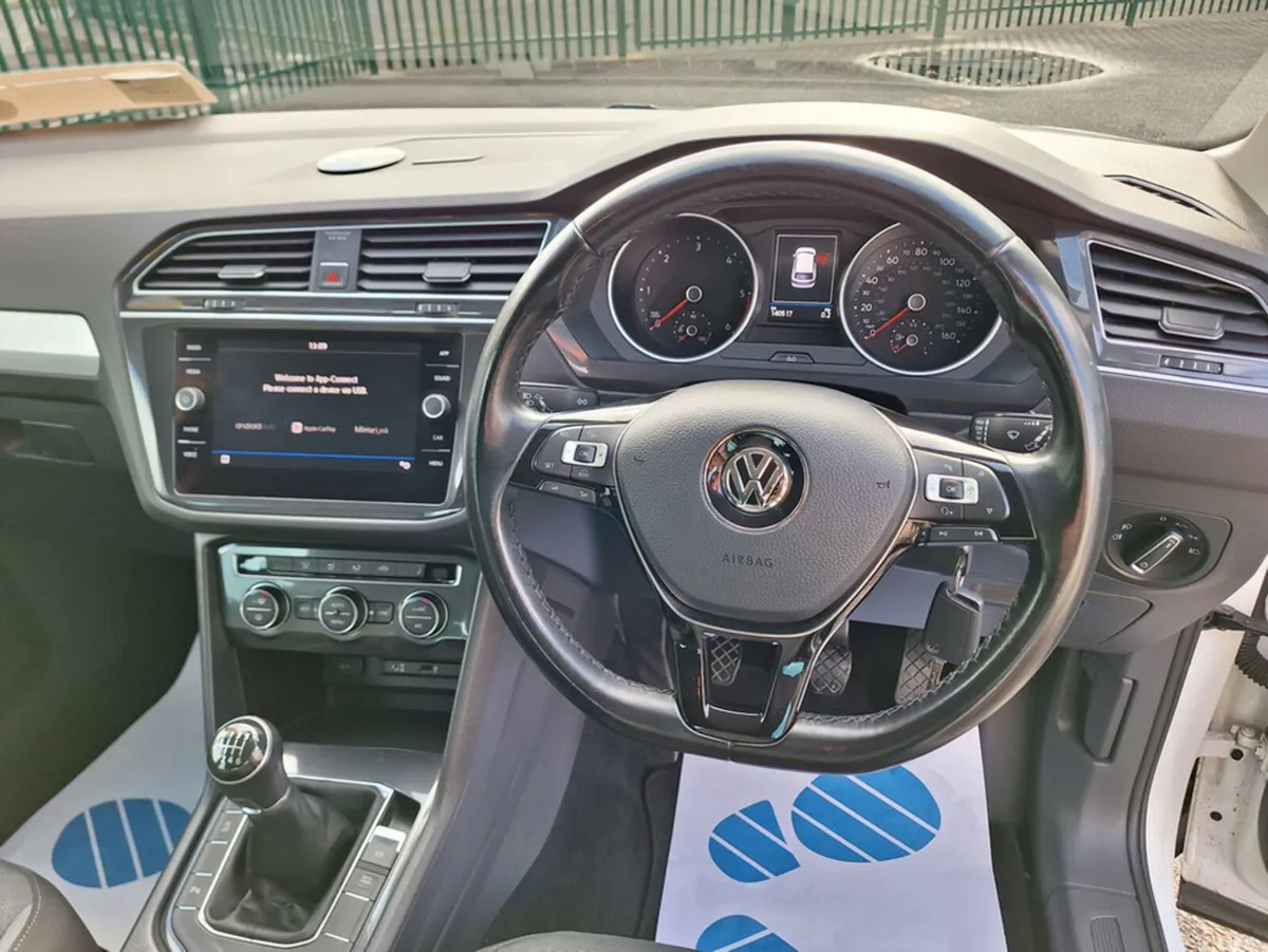 Volkswagen Tiguan Estate, Diesel, 2017, White