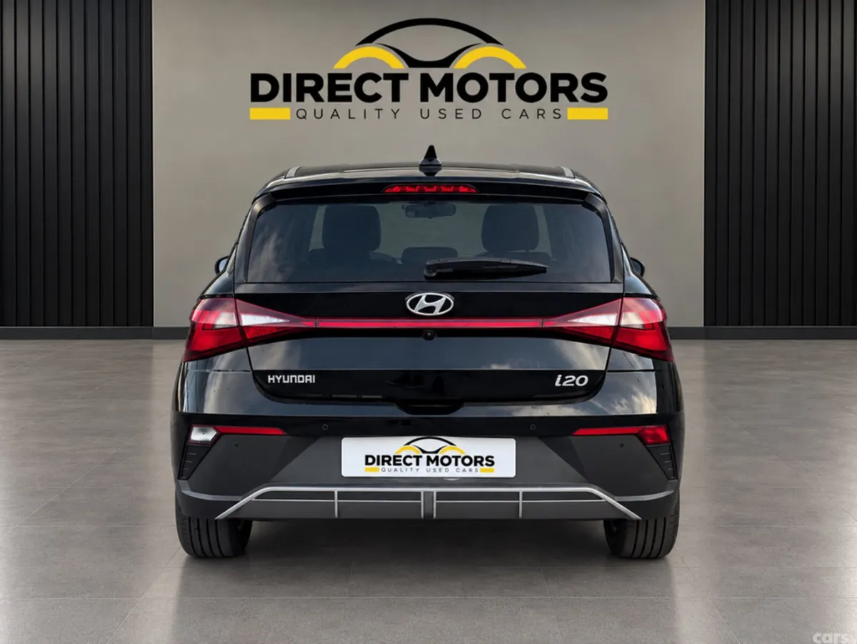 Hyundai i20 Hatchback, Petrol, 2024, Black