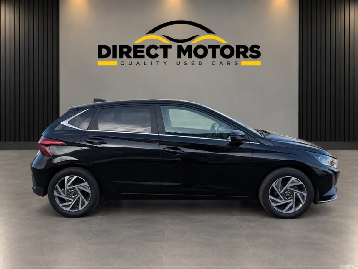 Hyundai i20 Hatchback, Petrol, 2024, Black