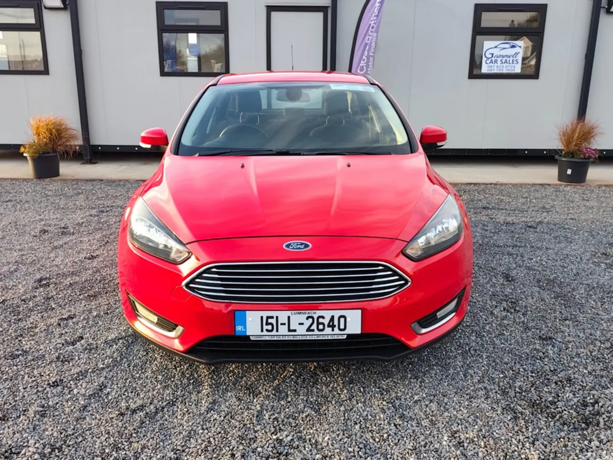 Ford Focus Saloon, Diesel, 2015, Red